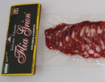 Salame Colonia Flia. Grión etiqueta Negra Feteado  Envasado al Vacío