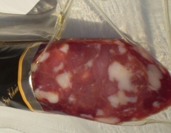 Salame Colonia etiqueta negra Flia. Grión Envasado al Vacío